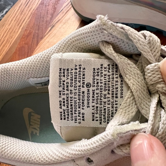 Nike PreLove XO Running Shoes size 8 - Picture 3 of 6